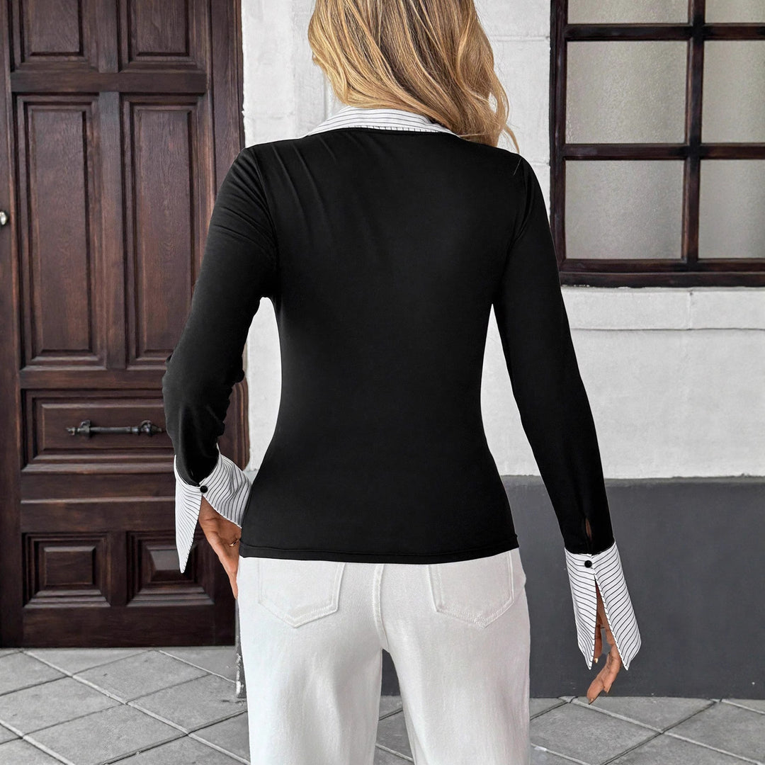 Damen Figurbetontes Layering-Shirt mit Hemdkragen, tiefem V‑Ausschnitt und ausgestellten Manschetten Shop Nory