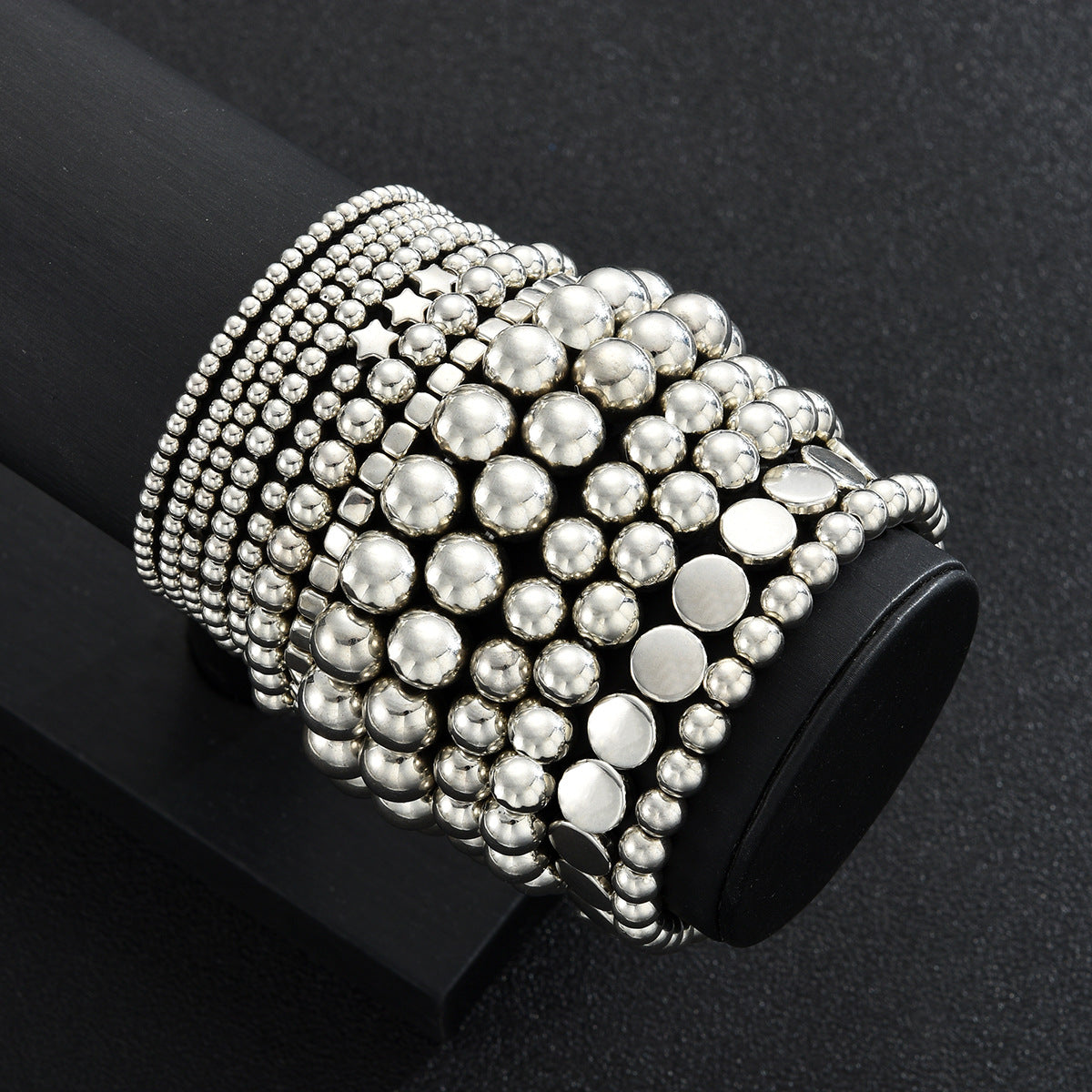 Damen Armreif-Set mit funkelnden metallischen Akzenten Shop Nory