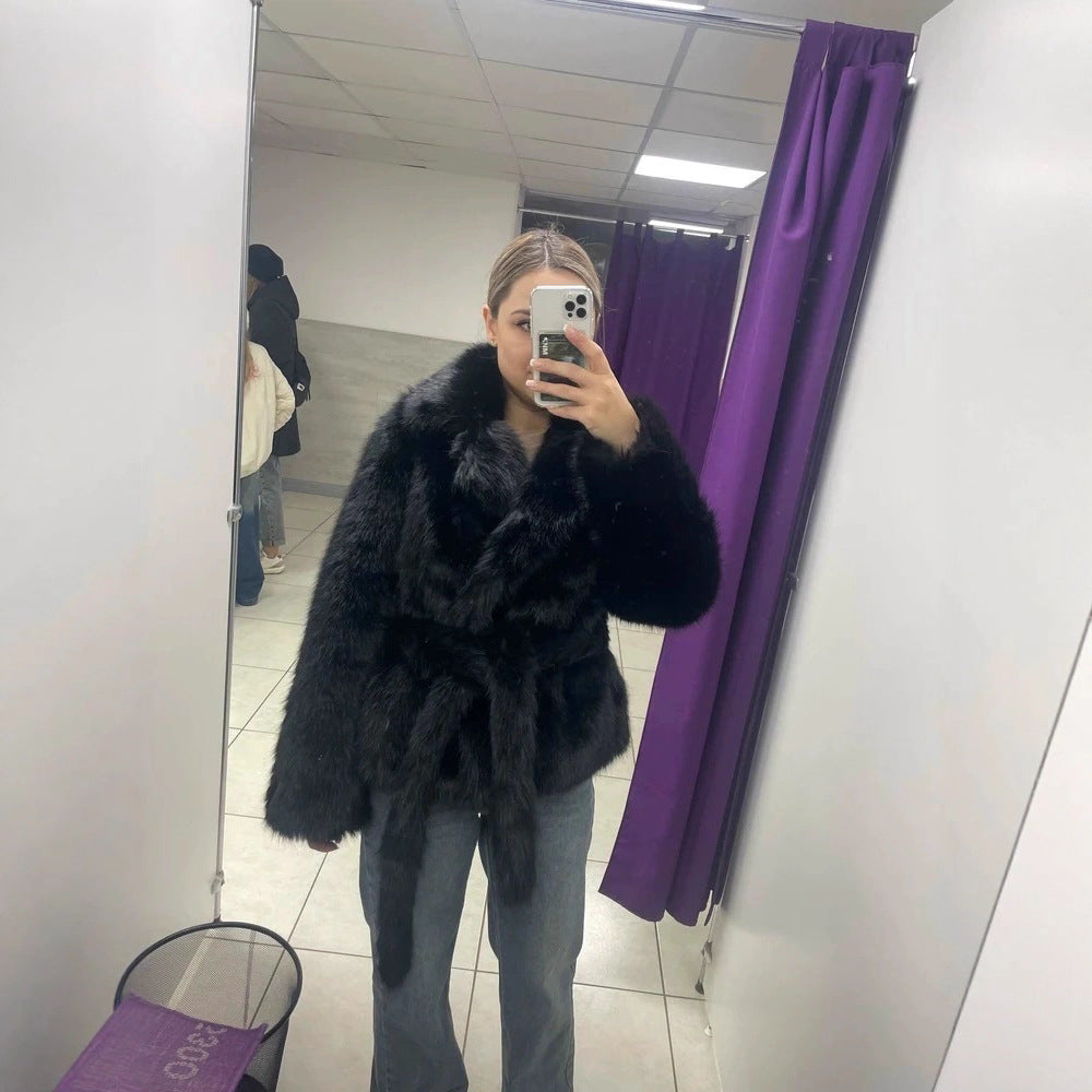 Damen Kurzmantel aus langflorigem Faux-Fur mit taillierendem Bindegürtel Shop Nory