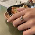 Damenring mit geometrischem Design und modernem Stil Shop Nory