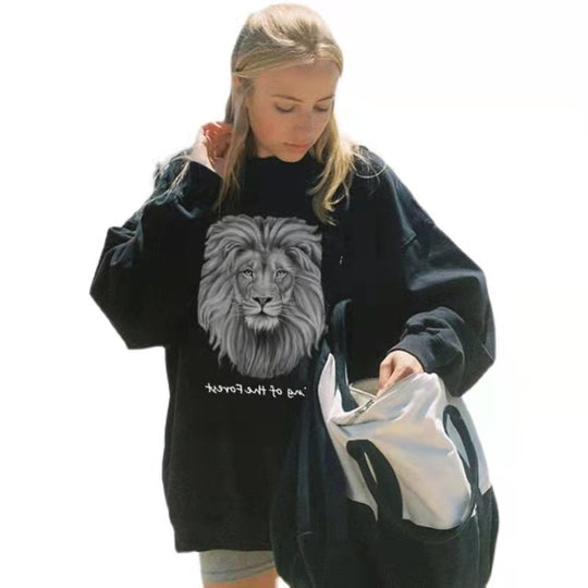 Damen nan oversized Sweatshirt mit fotorealistischem Löwenprint, Relaxed‑Fit und geripptem Rundhalsausschnitt Shop Nory