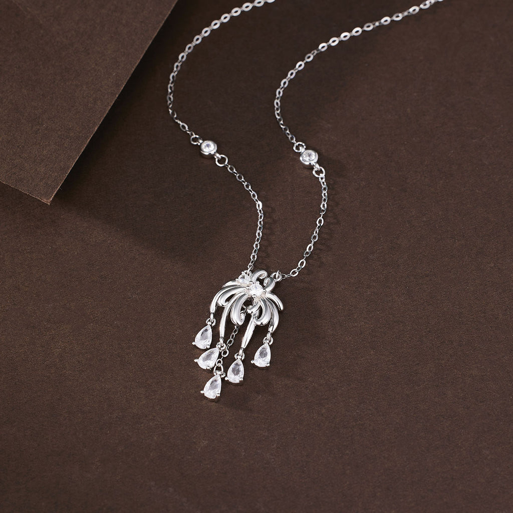 Damen elegante Kristallanhänger-Halskette mit kunstvollem Design Shop Nory