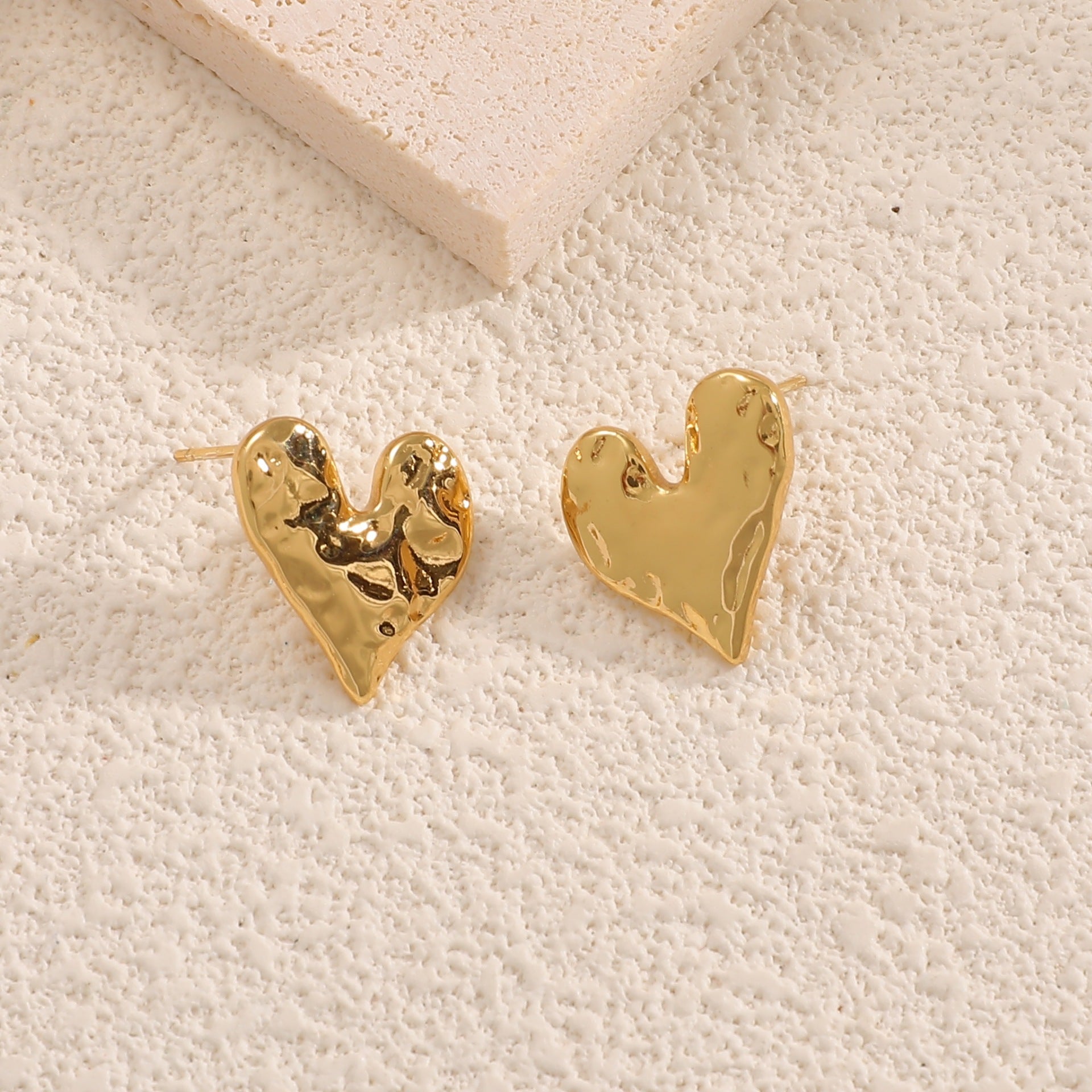 Damen Ohrclips im eleganten Wellenmuster Shop Nory