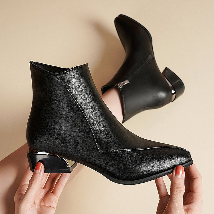 Damen Kurzstiefelette mit spitzer Zehenpartie und skulptiertem Blockabsatz Shop Nory