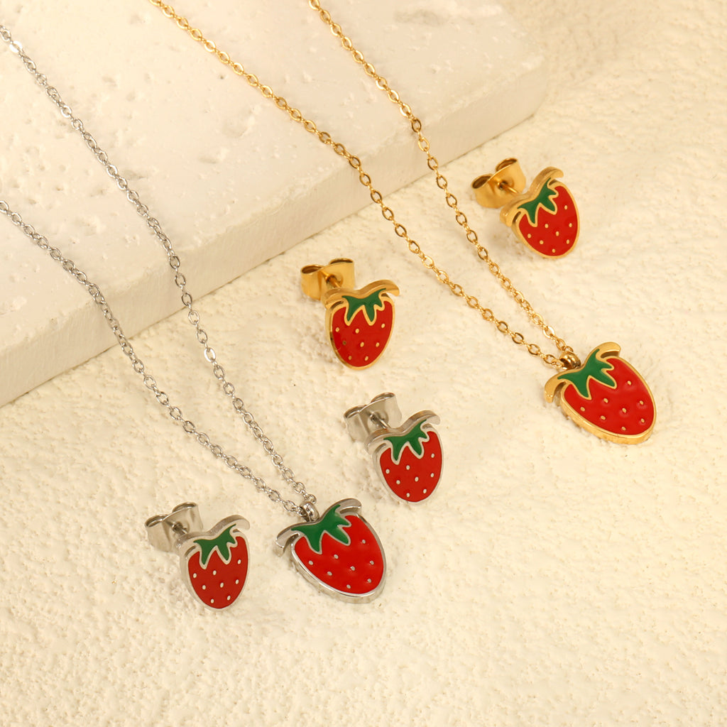 Damen Halskette mit fruchtigem Kirsch-Anhänger und dazu passenden Ohrsteckern Shop Nory