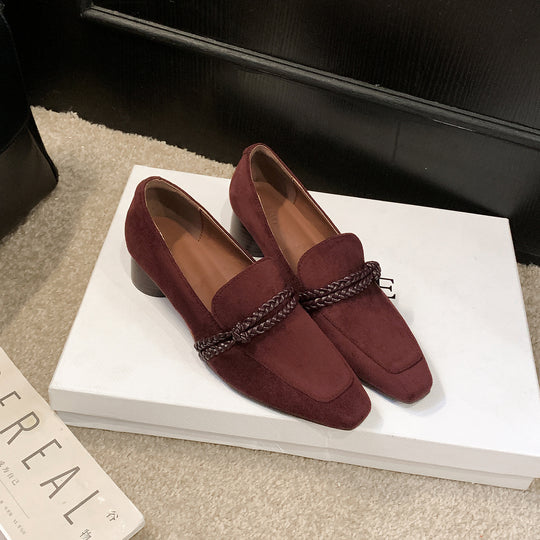 Damen Veloursleder-Loafer mit geflochtenem Riemendetail und niedrigem Blockabsatz Shop Nory