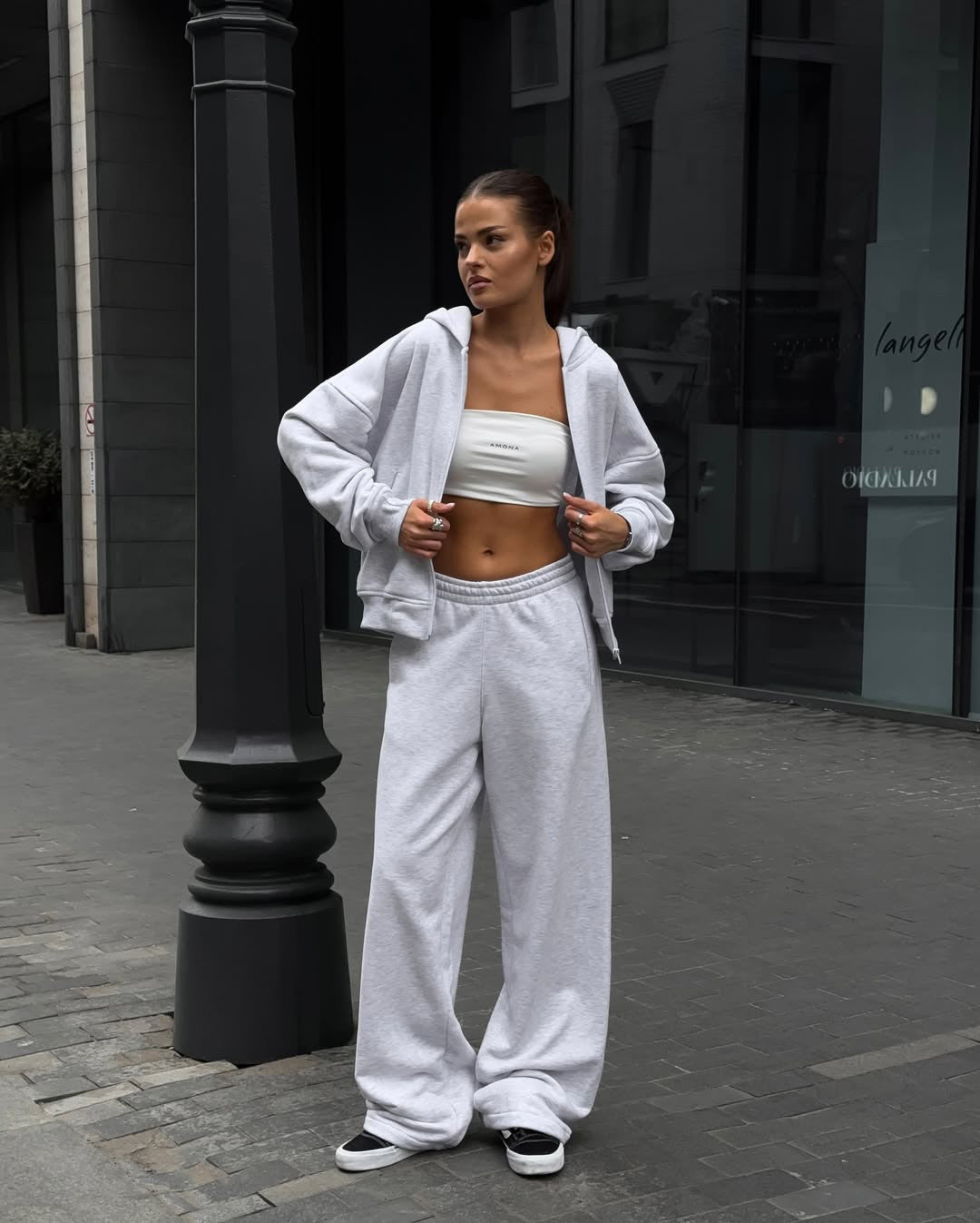 Damen lässiges Kapuzensweatshirt und weite Jogginghose-Set
