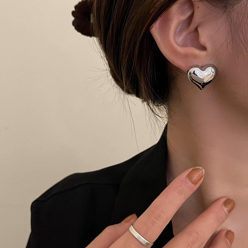 Damen Ohrstecker in Herzform aus hochwertigem Edelstahl Shop Nory