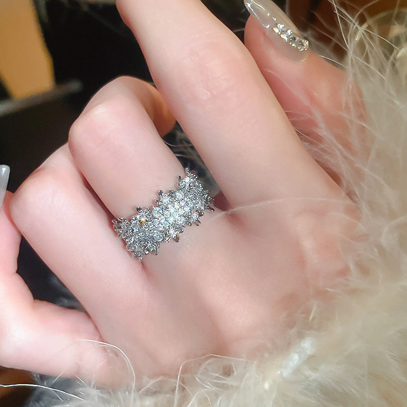 Damen Verzierte Ring mit kunstvollem Zirkonia-Besatz Shop Nory