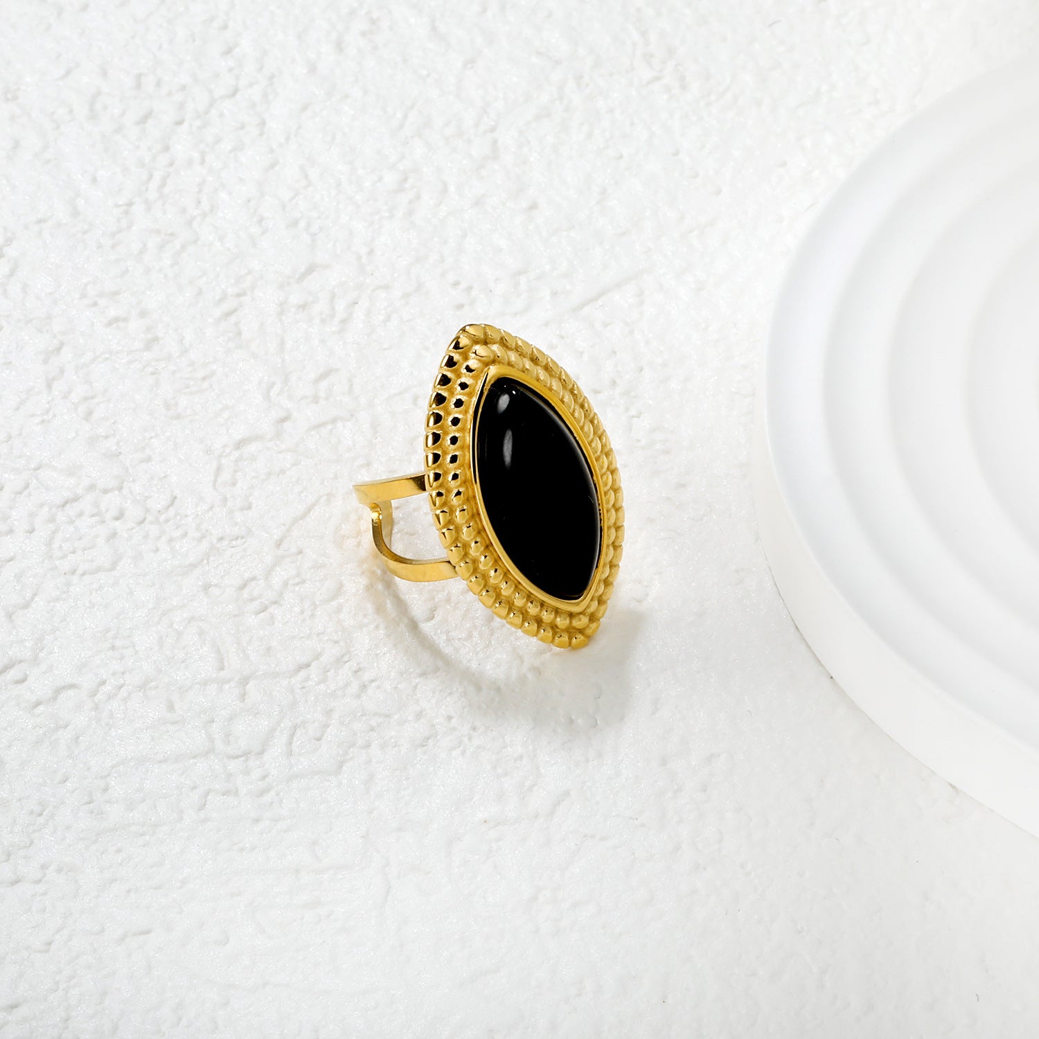 Damen Ring mit verstellbarem Goldoberfläche und schwarzem Edelstein Shop Nory