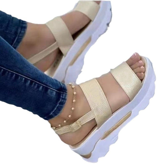 Damen Plateau‑Sandalen mit dicker Profilsohle, zwei breiten Riemen und verstellbarem Fersenriemen Shop Nory