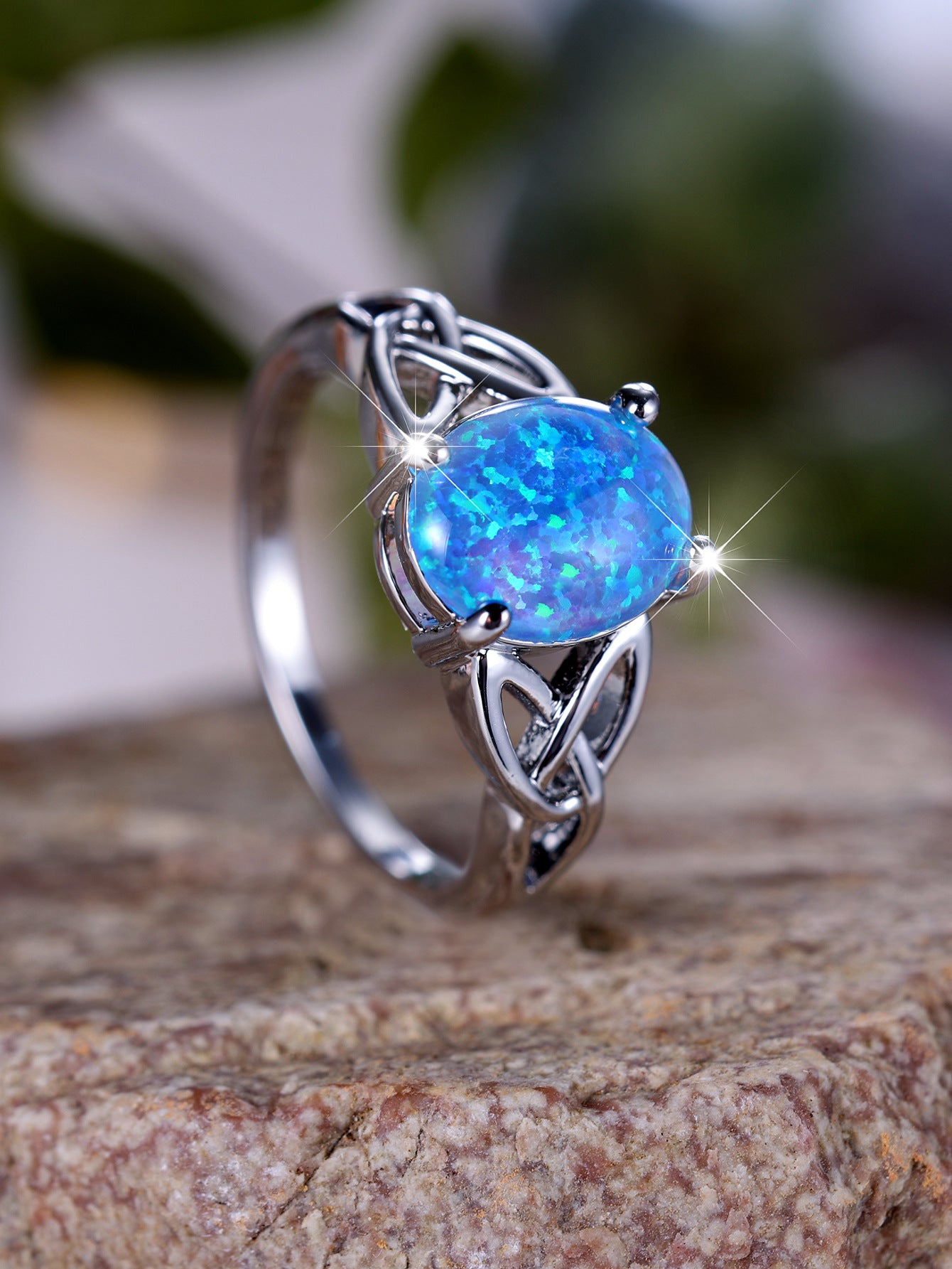 Damen Ring mit schimmerndem Opal und eleganter Zirkonia-Fassung Shop Nory