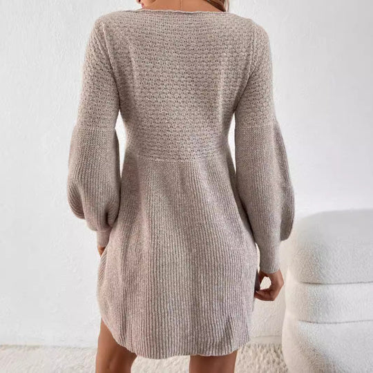 Damen gestricktes Minikleid mit Ballonärmeln