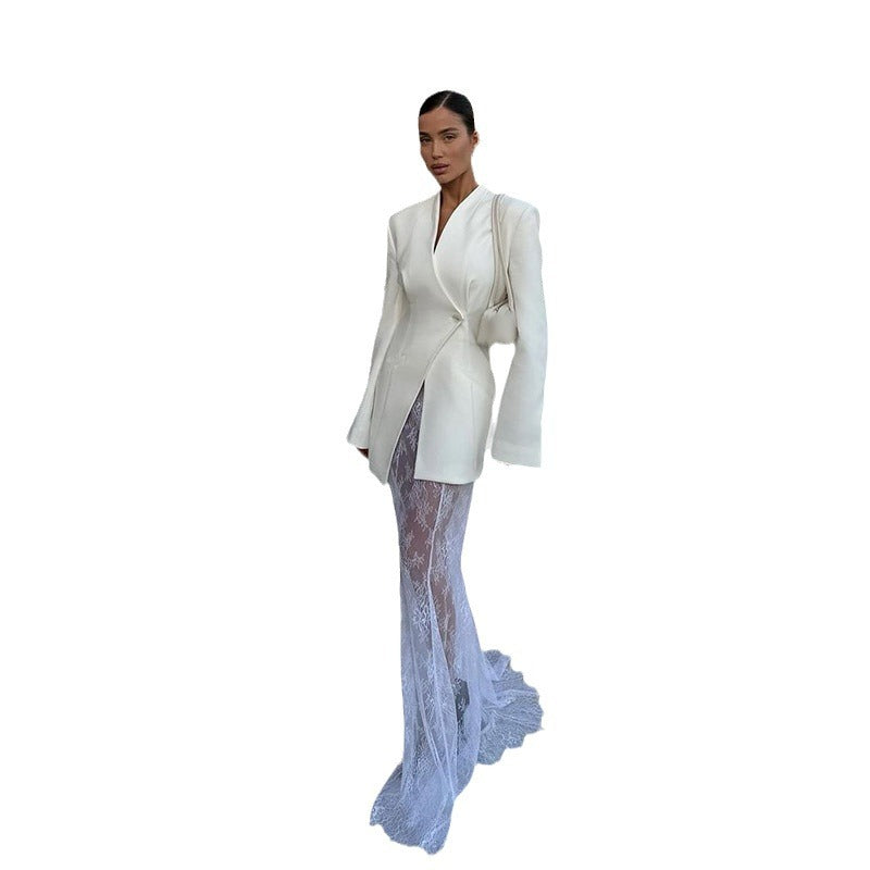Damen Blazer-Kleid mit raffinierten Spitzenakzenten