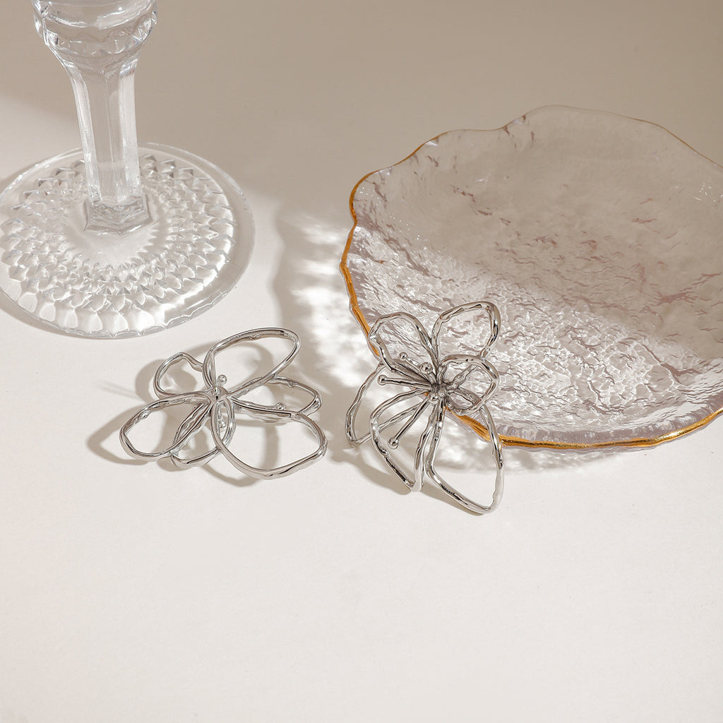 Damen filigrane Ohrstecker mit Blumenmuster Shop Nory