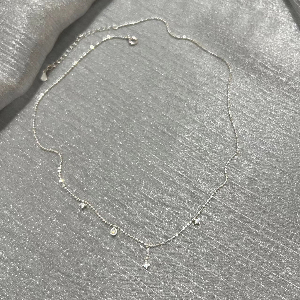 Damen zarte Halskette mit funkelnden Anhängern Shop Nory
