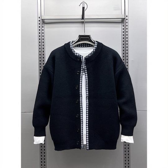 Unisex Lässige Strickjacke im Layering-Look mit Rundhals und Kontrast-Karoinnenschicht Shop Nory