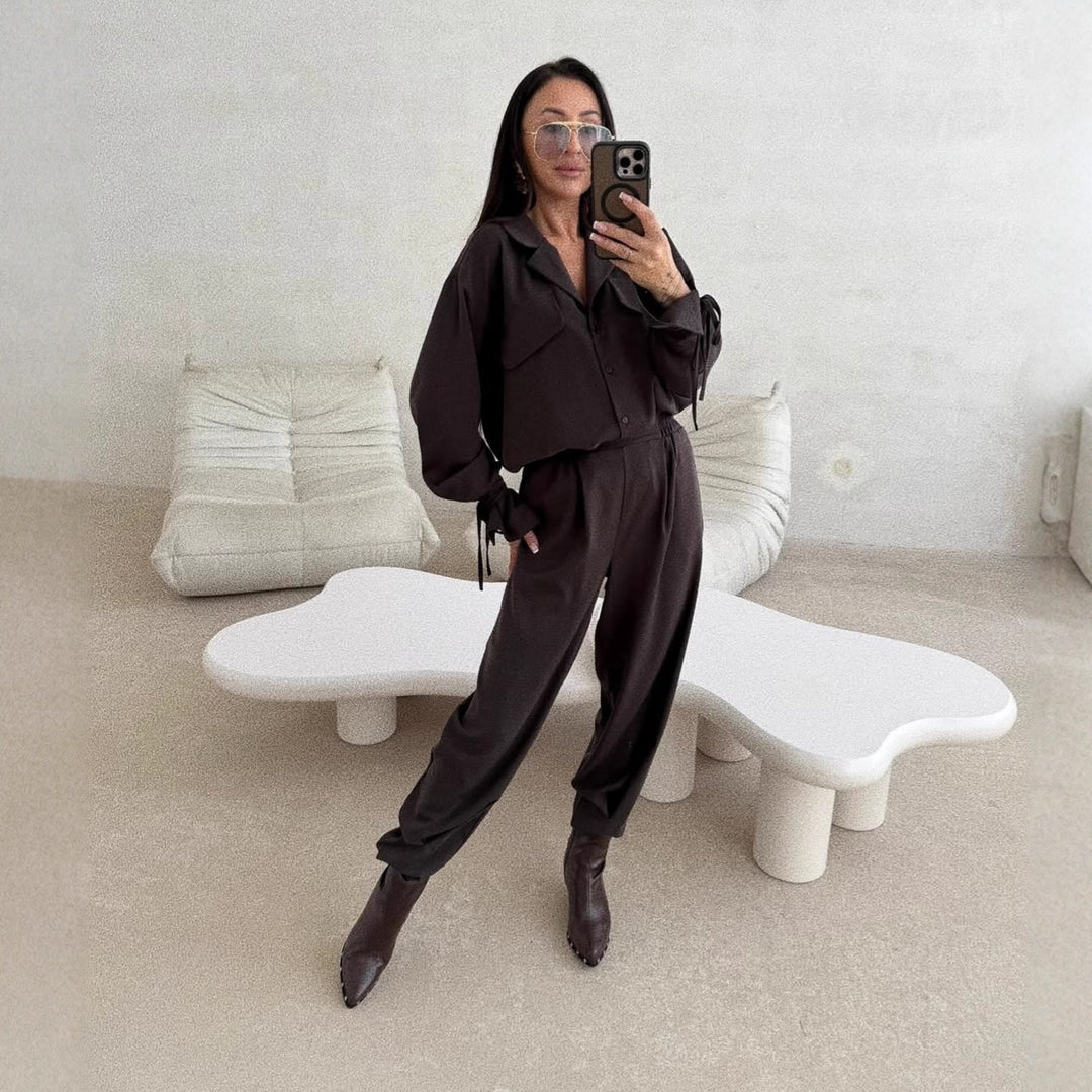 Damen Zweiteiliges Loungewear-Set mit Oversized-Bluse, Pattentaschen, Kordelmanschetten und hochtaillierter Jogpant Shop Nory