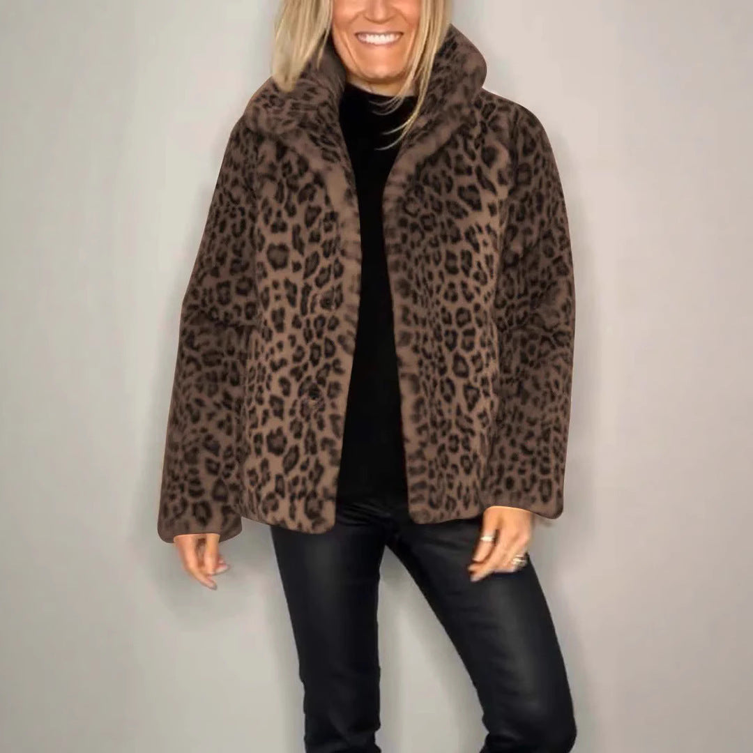 Mantel - Kunstpelz - Oversized Fit - Reverskragen - Leopardenprint