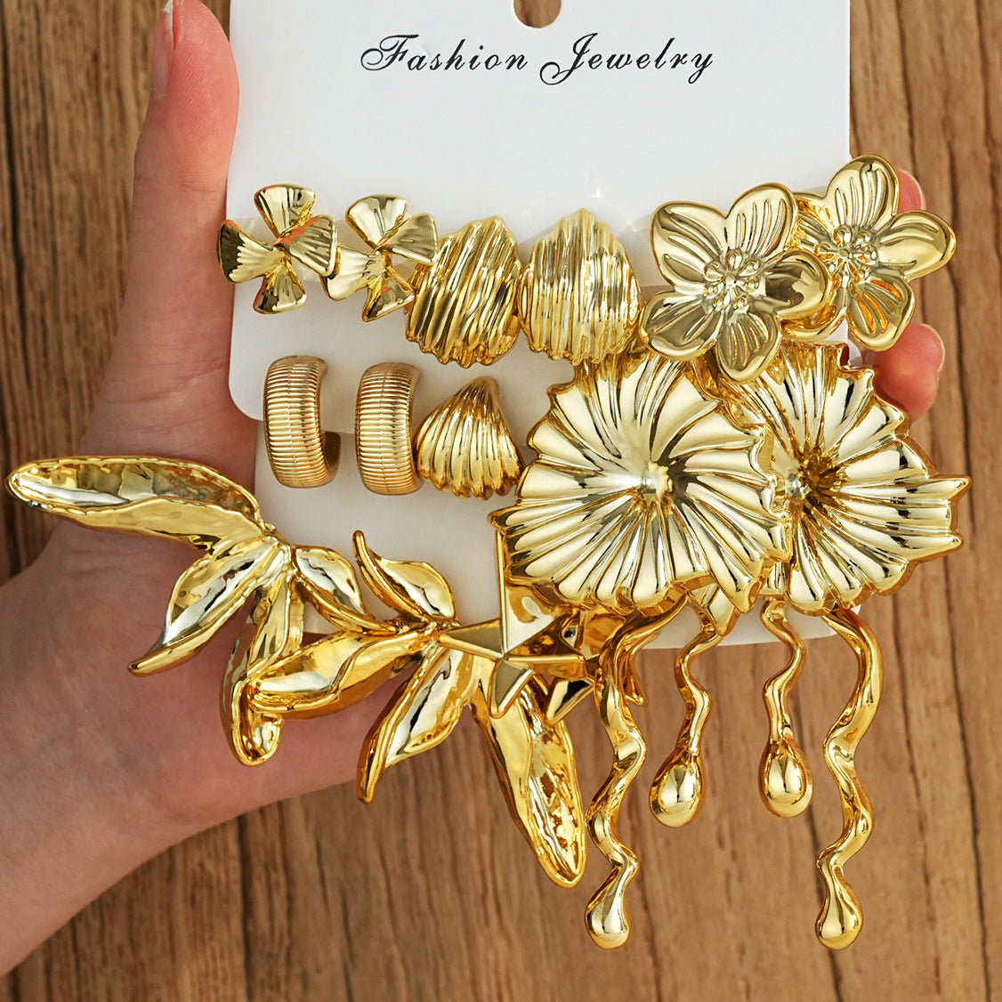 Damen Ohrstecker Set mit modernen, stilvollen Designs Shop Nory