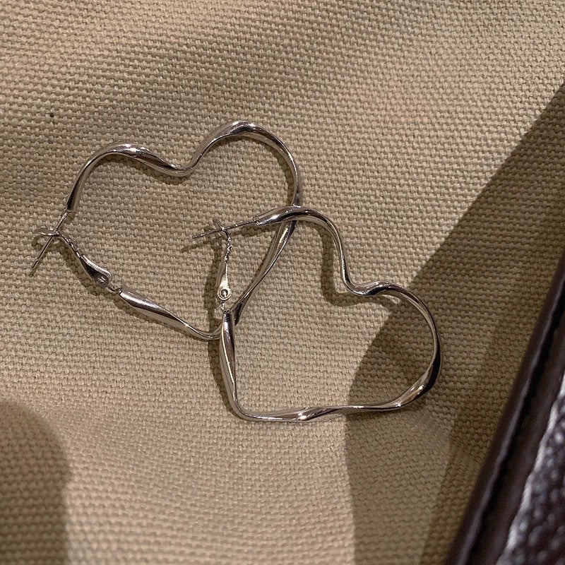 Damen Ohrhänger in Herzform aus hochwertigem Metall Shop Nory