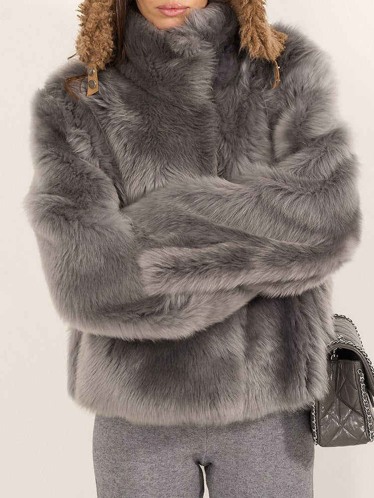 Damen Pelzjacke im modernen Oversize-Stil mit gemütlichem Kragen