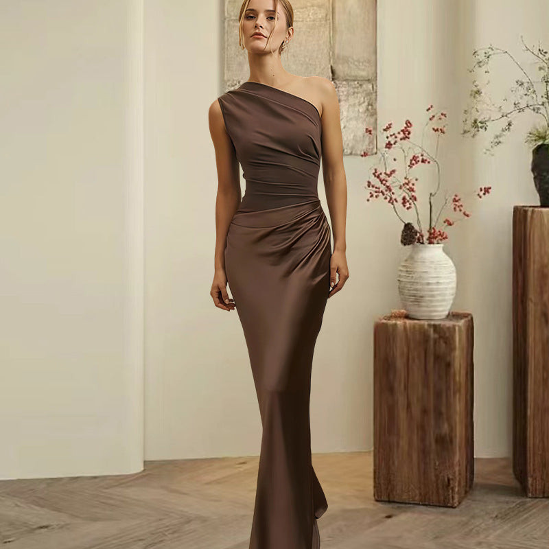Damen Elegantes Asymmetrisches Abendkleid mit schimmerndem Satin Shopnory