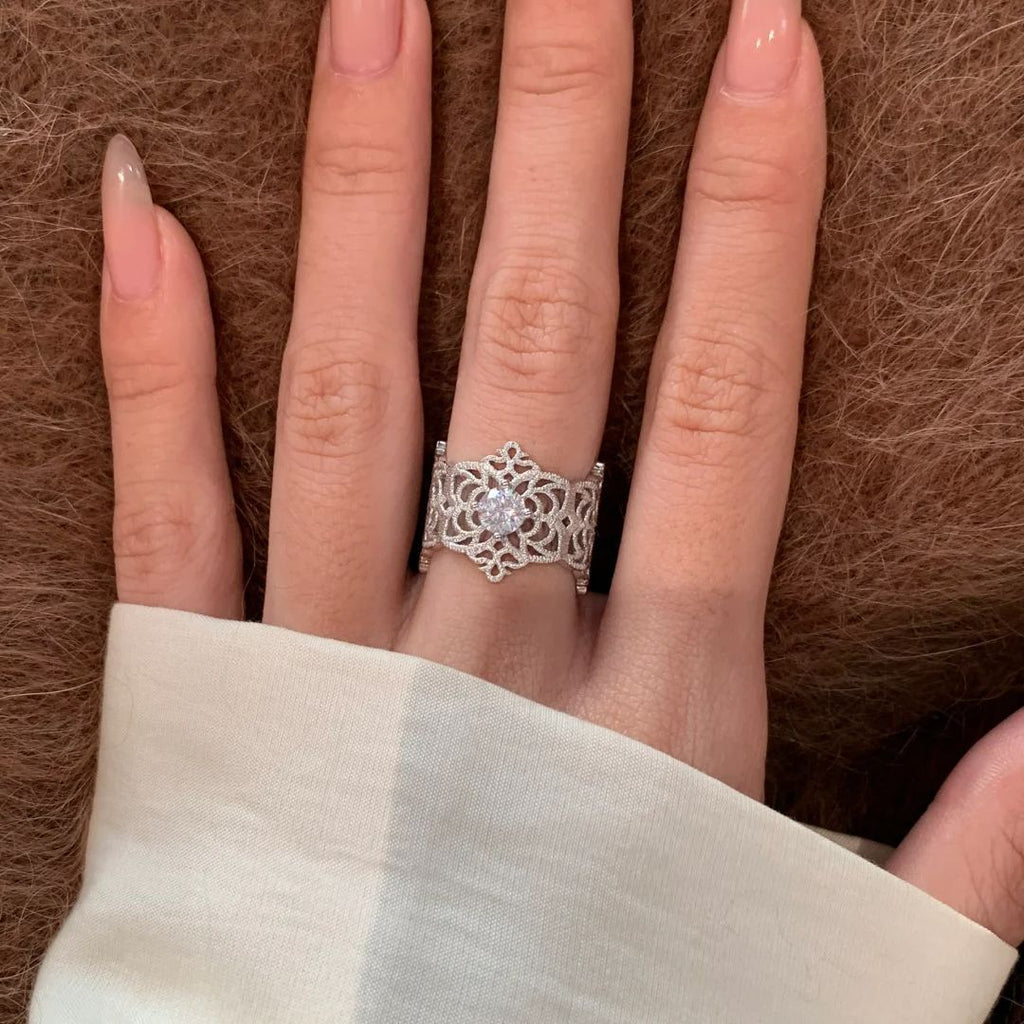Damen filigraner und eleganter Ring mit kunstvollem Design Shop Nory