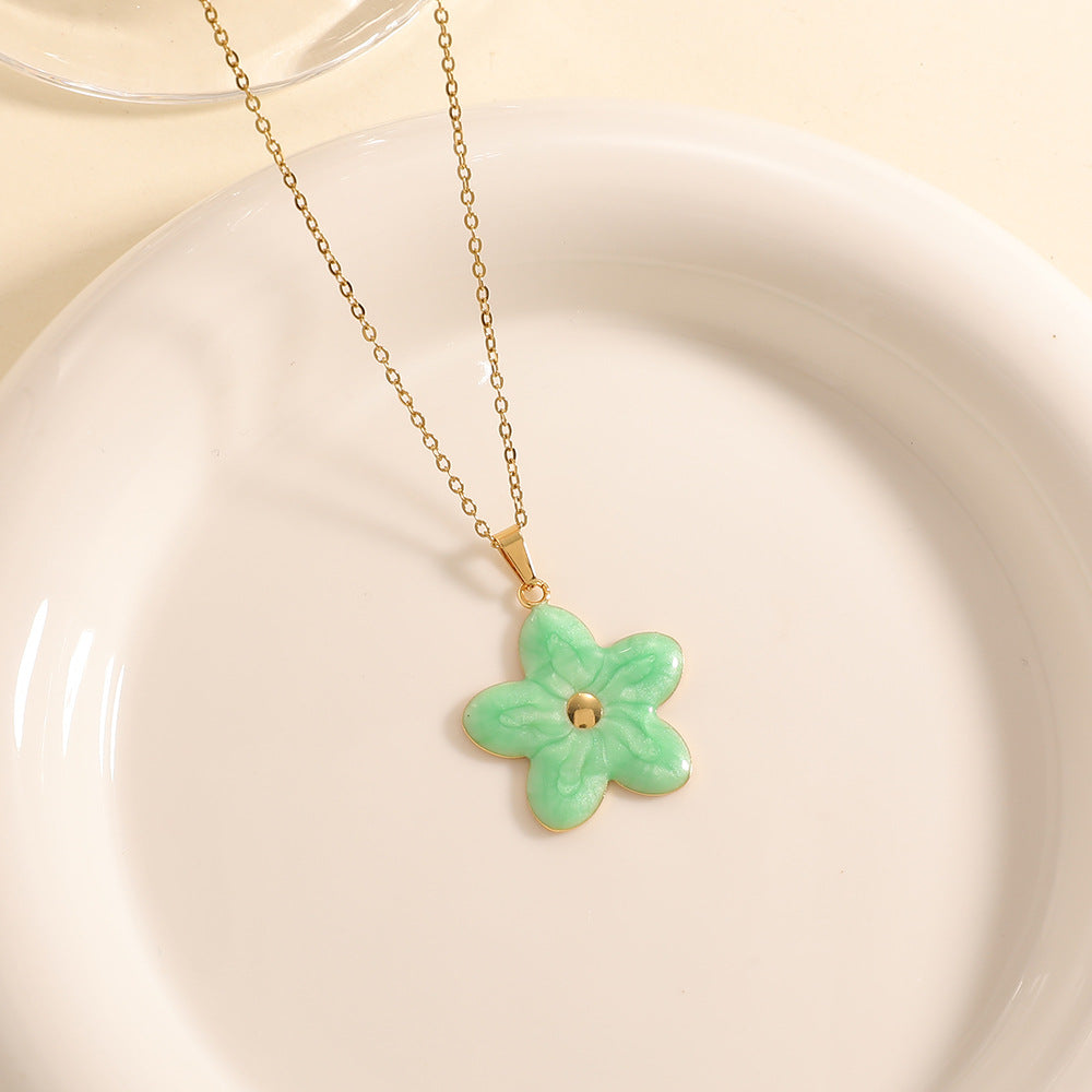 Damen Halskette mit kunstvollem Blumenanhänger Shop Nory