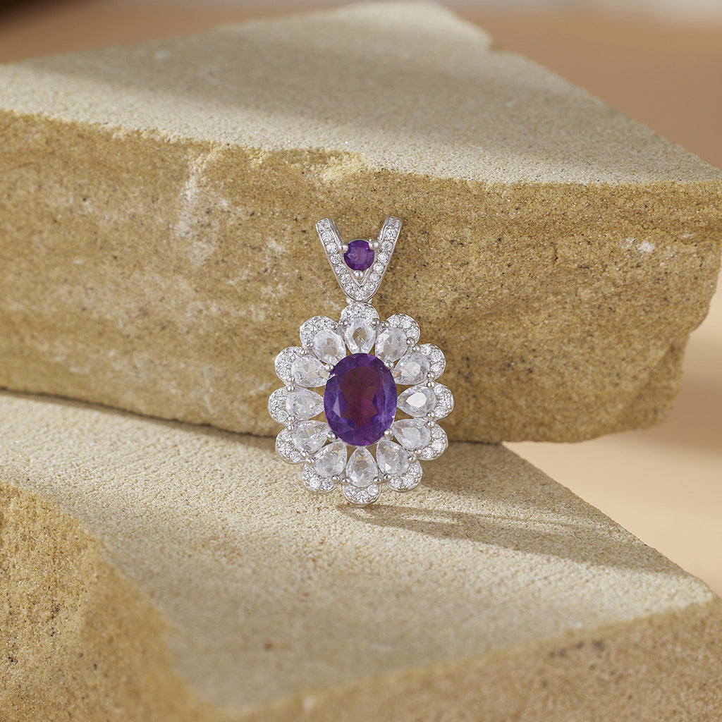 Damen Halskette mit funkelndem Amethyst und zarten Zirkonia-Elementen Shop Nory