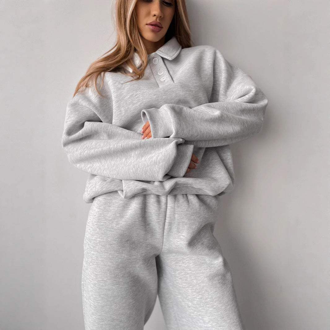 Damen Polo-Sweatshirt und Relax-Fit Jogginghose Set aus French Terry Shop Nory