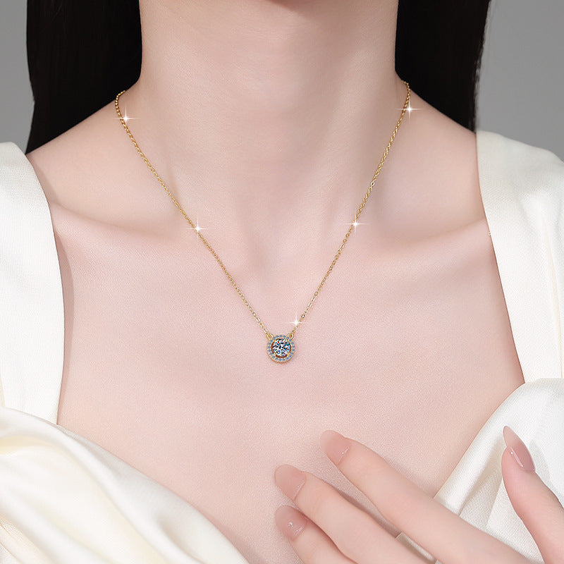 Damen Halskette mit funkelndem Zirkon-Anhänger und edler Fassung Shop Nory