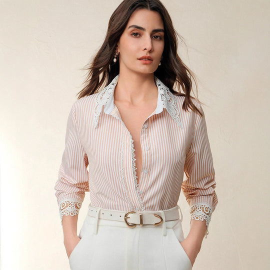 Damen Gestreifte Bluse mit Spitzenkragen und Spitzeneinsätzen Shop Nory