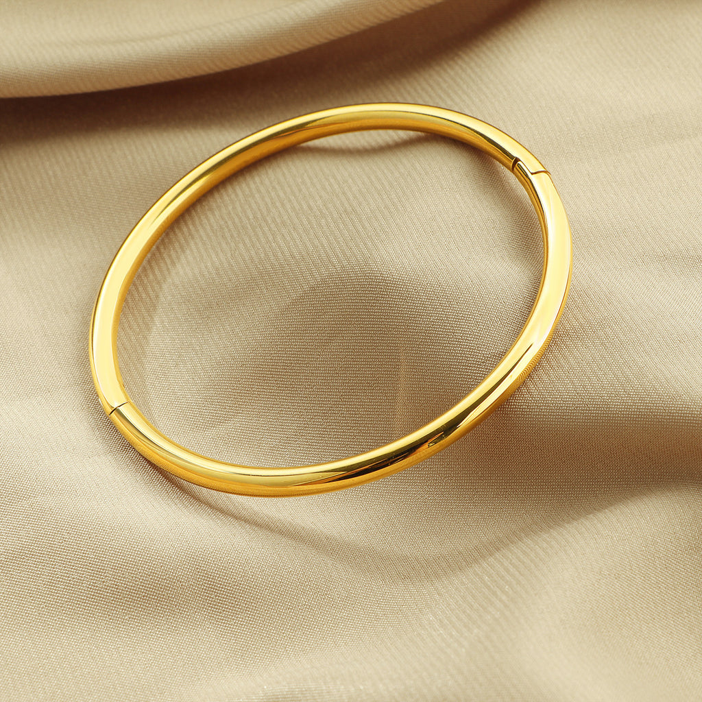 Frauen Sleek Gold Armreife Shop Nory