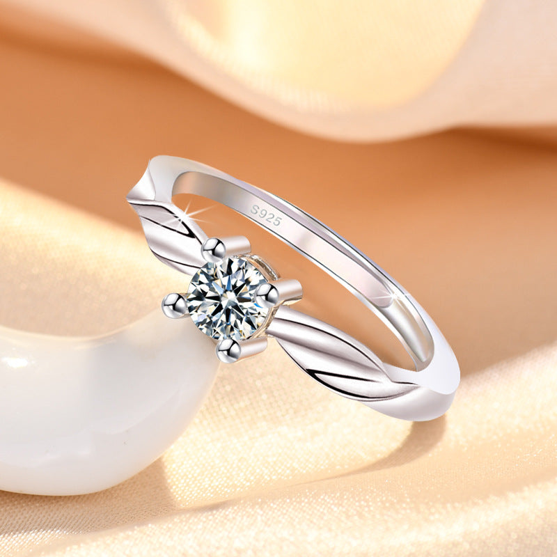 Damenring mit stilvollem Blattdesign und funkelndem Zirkonia Shop Nory