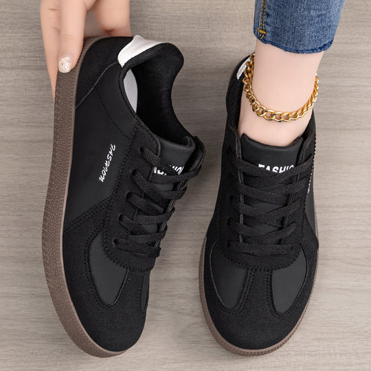 Damen nan retro-inspirierter Freizeit-Sneaker mit Veloursleder-Overlays, gepolsterter Fersenpartie und profiliertem Gummiaußensohle Shop Nory