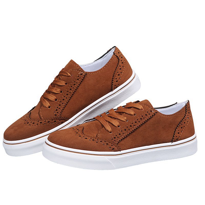 Damen Sneaker mit eleganter Brogue-Detailierung