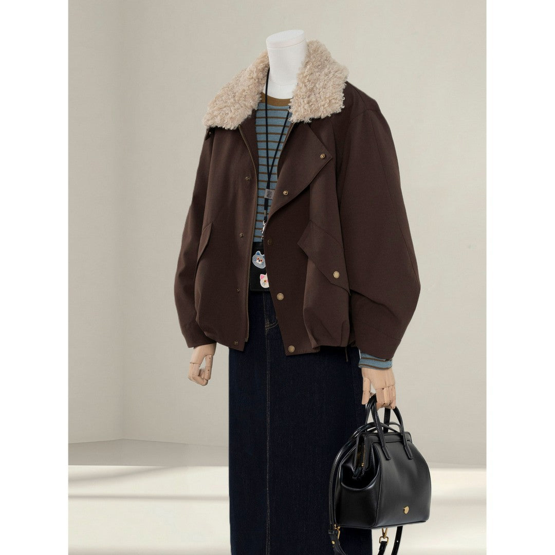 Damen Kurze Oversize-Bomberjacke mit Teddykragen und Druckknopfdetails Shop Nory