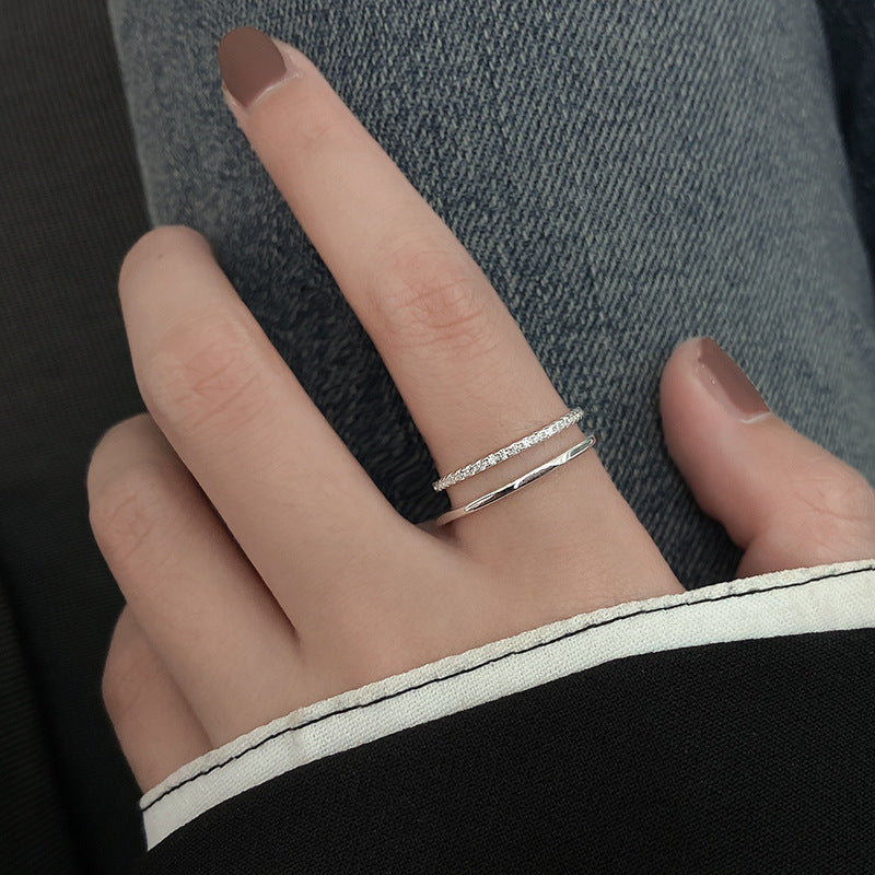 Damen designierter Ring mit funkelnden Zirkonia und elegantem Doppelband Shop Nory