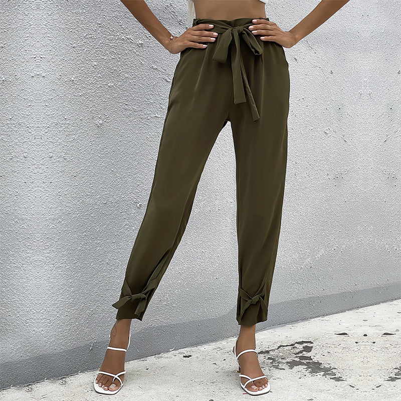 Damen Paperbag-Hose mit Bindegürtel, lockerer Taillenbund und Knoten-Detail am Bein Shop Nory