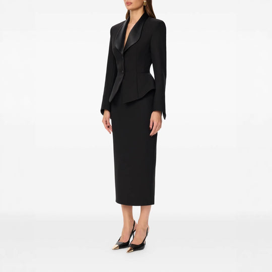 Damen Taillierter Blazer mit Schößchen Satin‑Schalkragen und schlanker Silhouette Shop Nory