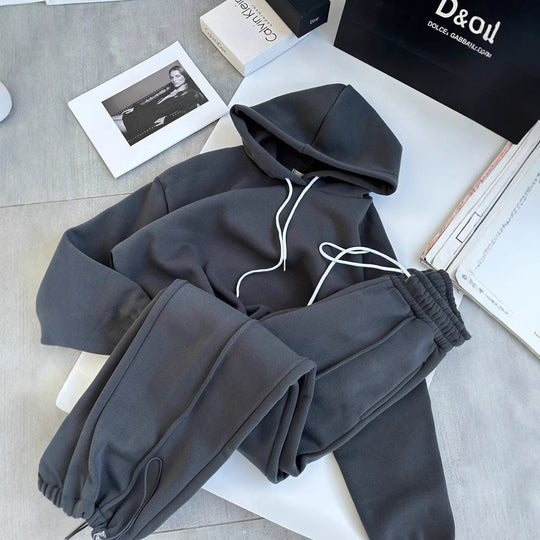 Damen Oversize-Hoodie und Jogginghose Set mit weichem Innenfutter, verstellbarer Kordel und hochgezogenem Bund Shop Nory