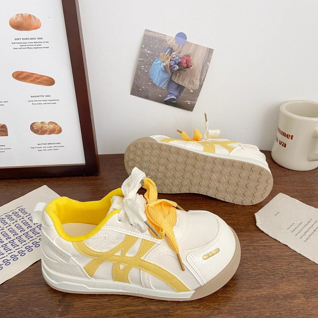 Damen Sportliche Sneakers mit verspielten Schnürdetails und modischem Obermaterial