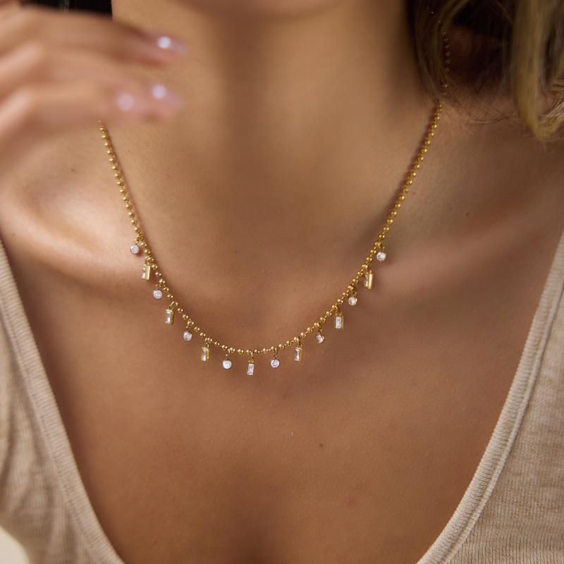 Damen Halskette mit hochwertigen Zirkonia-Elementen und robustem Edelstahl Shop Nory