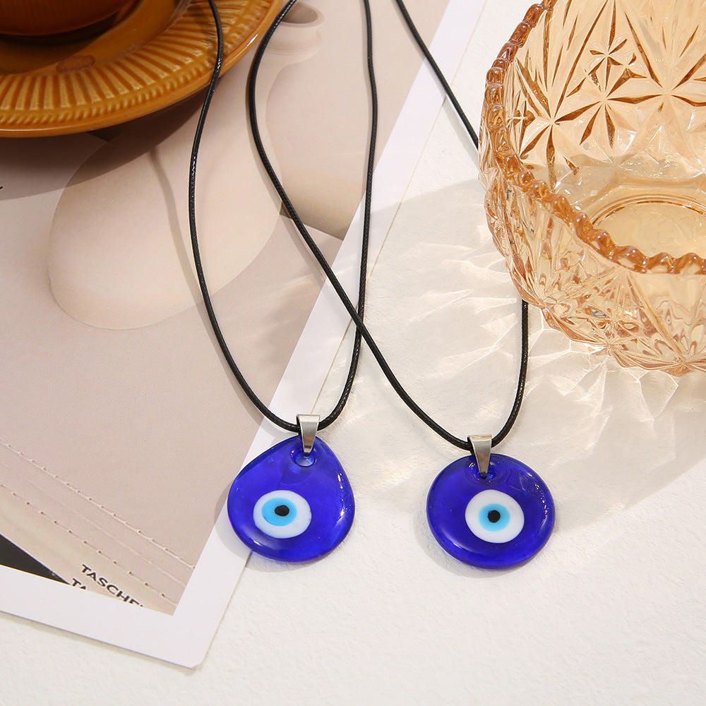 Damen Halskette mit schützendem und symbolischem Anhänger Shop Nory