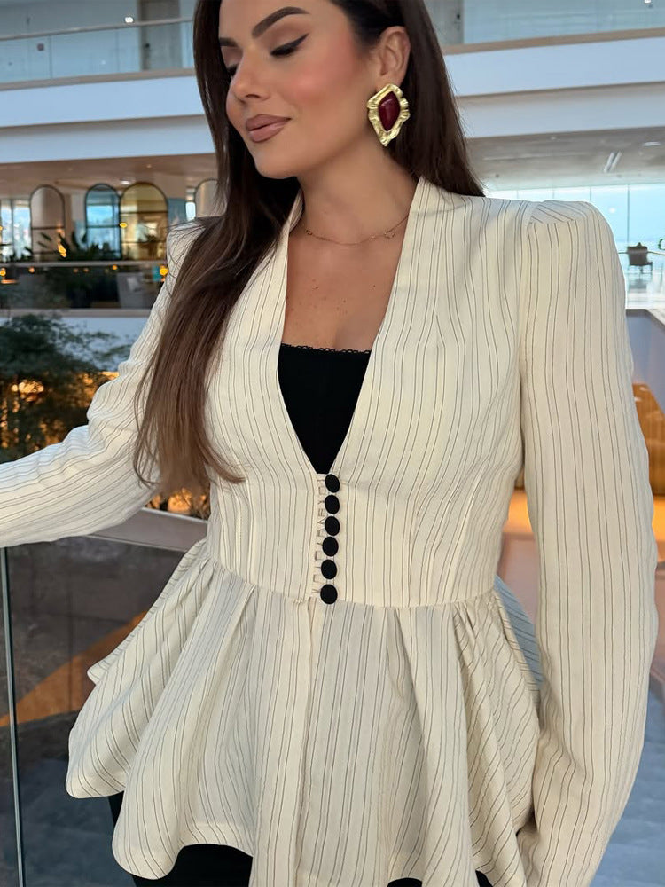 Damen Taillierter Peplum‑Blazer mit V‑Ausschnitt und dekorativer Knopfleiste Shop Nory