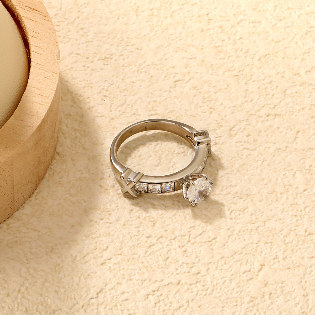 Damen Ring mit kunstvollem Zirkonia-Design Shop Nory