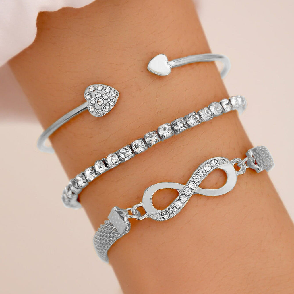 Damen Armband-Set mit funkelndem Herz-, Unendlichkeit- und Kristall-Design Shop Nory