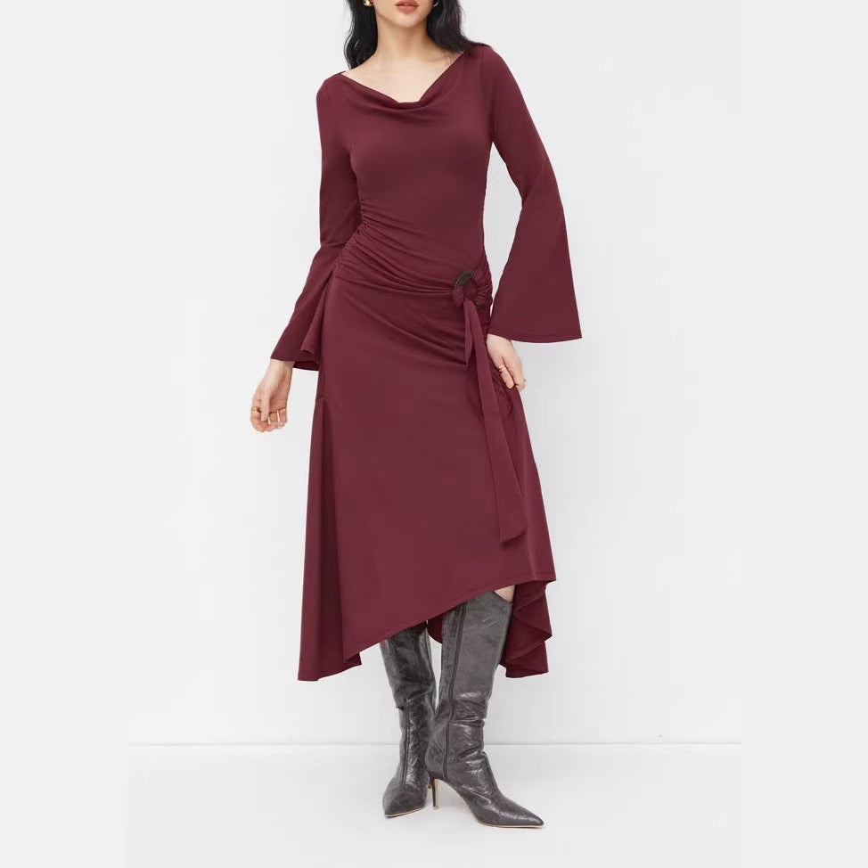Damen Asymmetrisches Midikleid mit Wasserfallkragen, Glockenärmeln und seitlichem Ringdetail Shop Nory