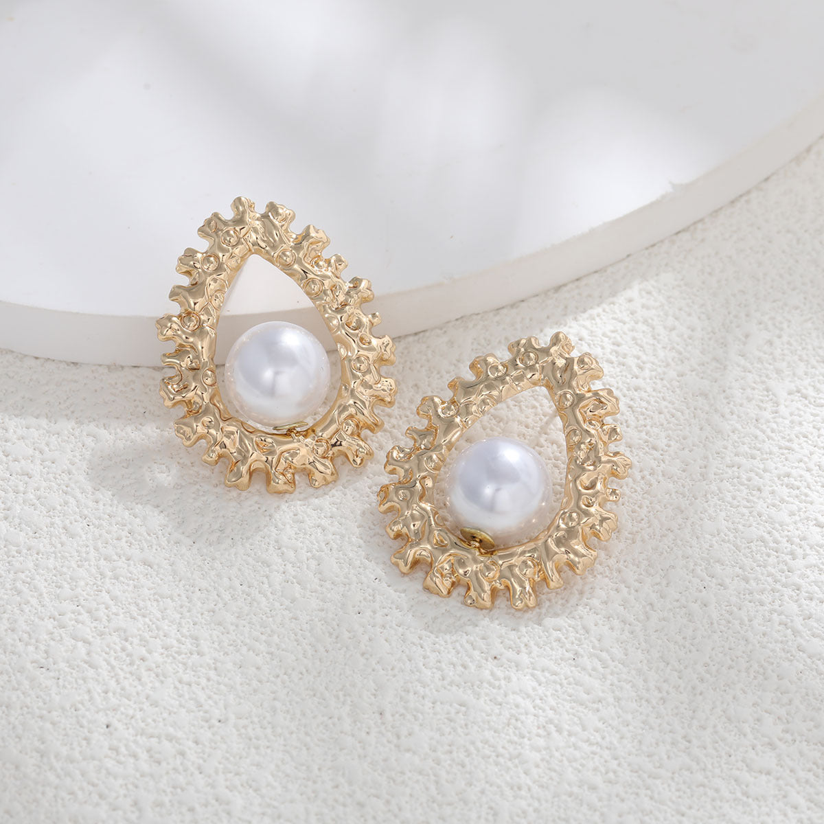 Damen Ohrringe mit herzförmigem Design und künstlicher Perle Shop Nory